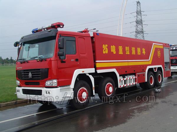 25000L 폼 탱크 소방차